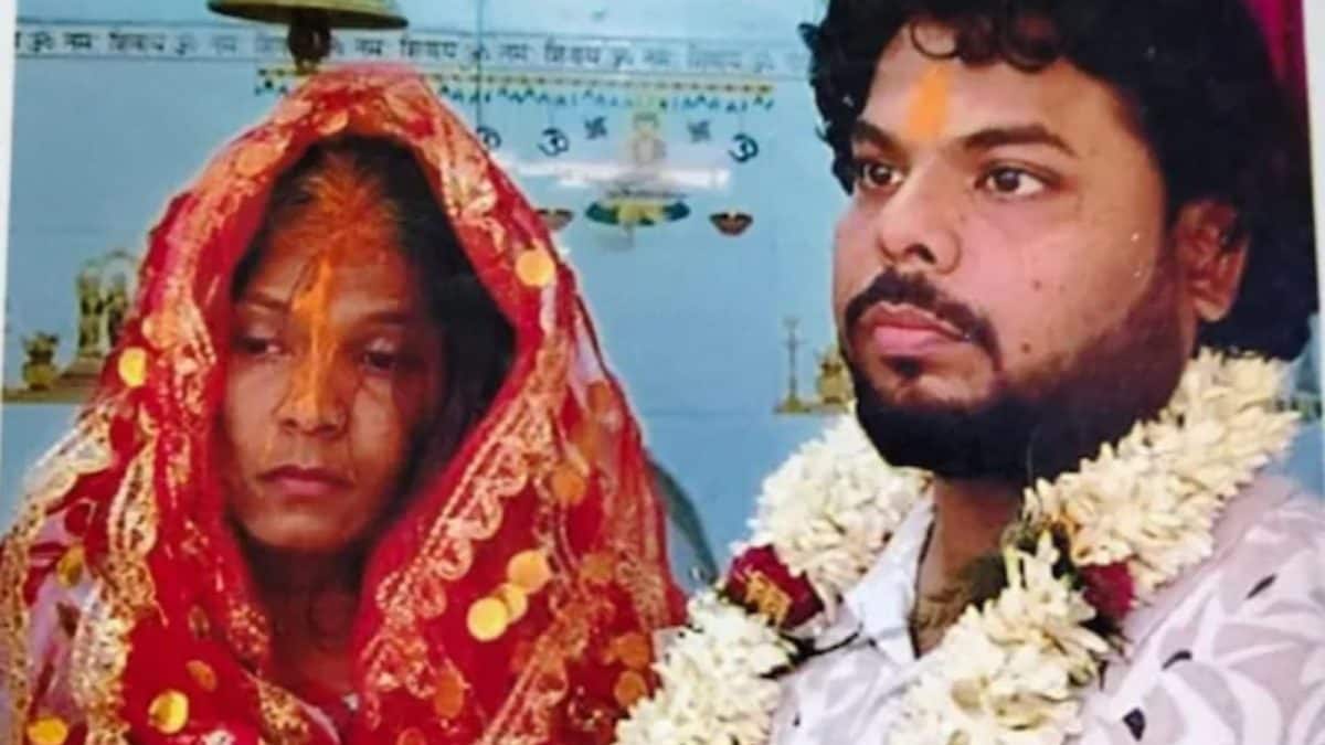 Fell In Love On Facebook, Married In Temple. But When Bride Reached His House, Groom Said...
