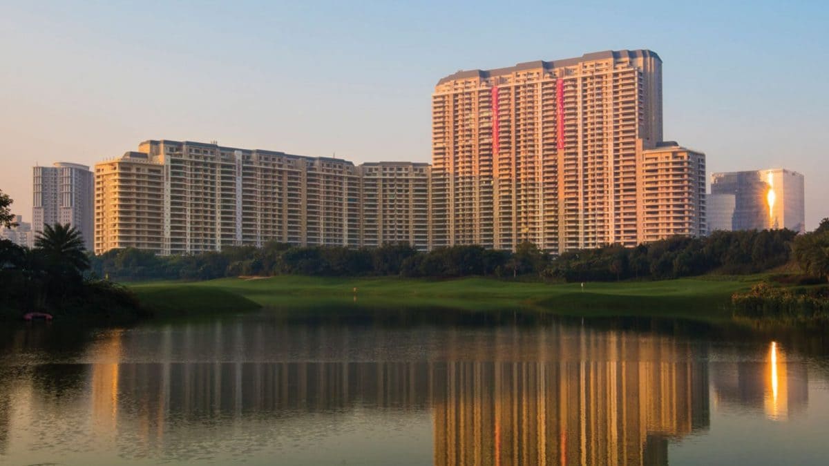 These 7 Rich People Live In Gurugram’s Poshest Society Where Flats Cost More Than Luxury Cars These 7 Rich People Live In Gurugram’s Poshest Society Where Flats Cost More Than Luxury Cars
