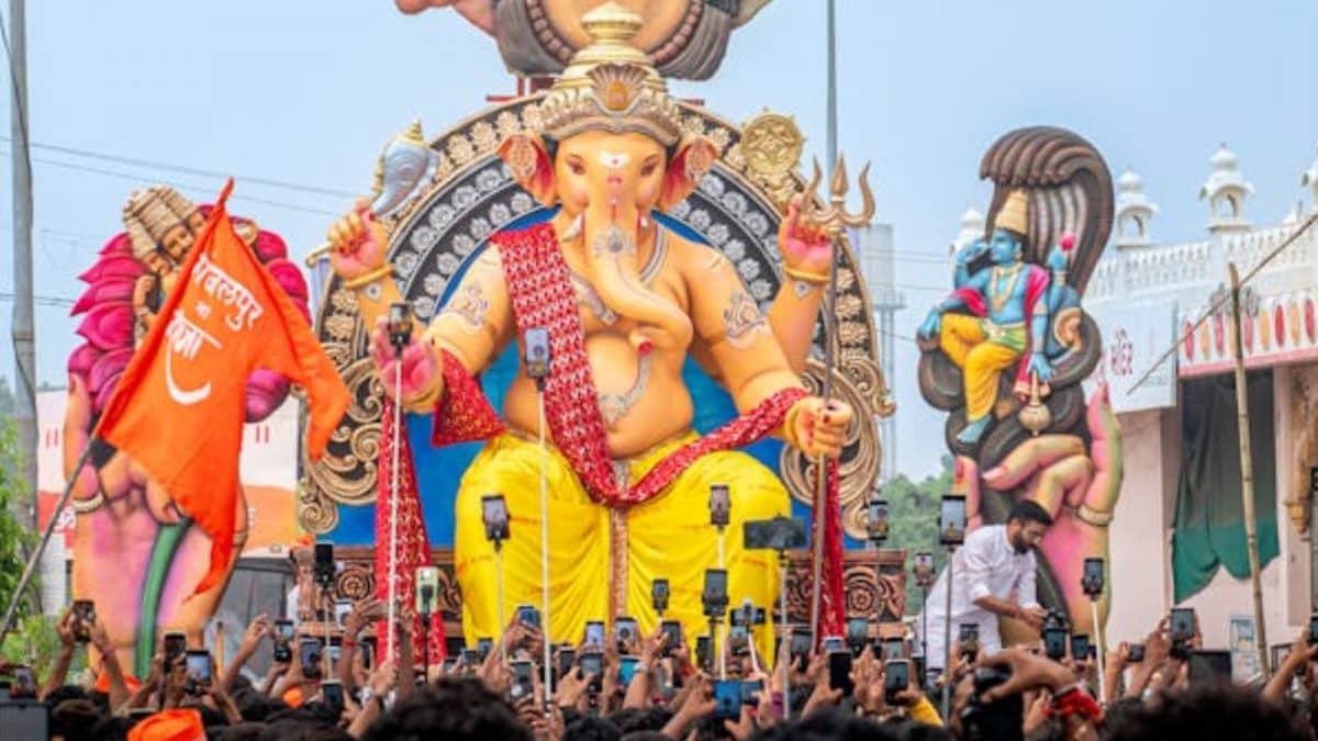 Ganesh Chaturthi 2025 Live: Schools Closed In Some States, Celebrations From Tomorrow Across India