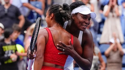 Venus Williams and Leylah Fernandez at the US Open (AP)