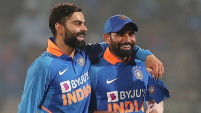 Virat Kohli (L) and Mohammed Shami are long-term teammates. (AFP Photo)