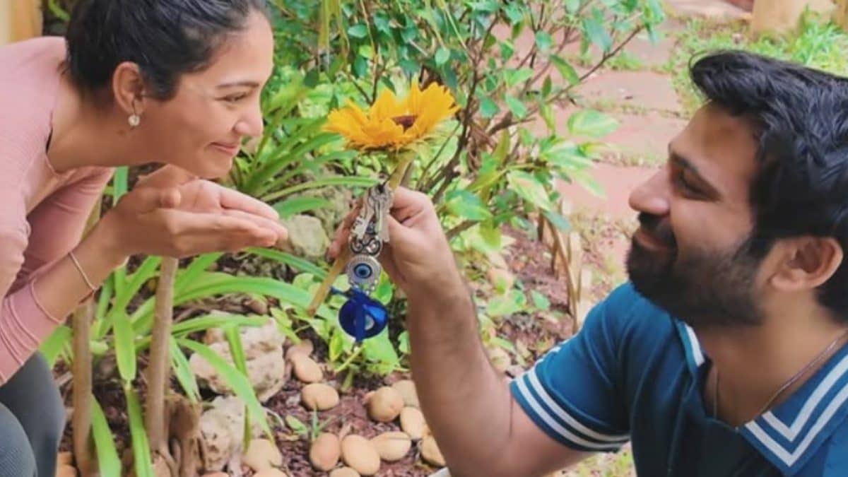 Archana Puran Singh Gifts Heirloom Ring to Yogita Bihani