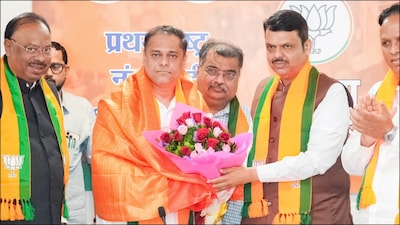 Mumbai BJP Chief Ameet Satam with Maharashtra CM Devendra Fadnavis. (BJP Mumbai)