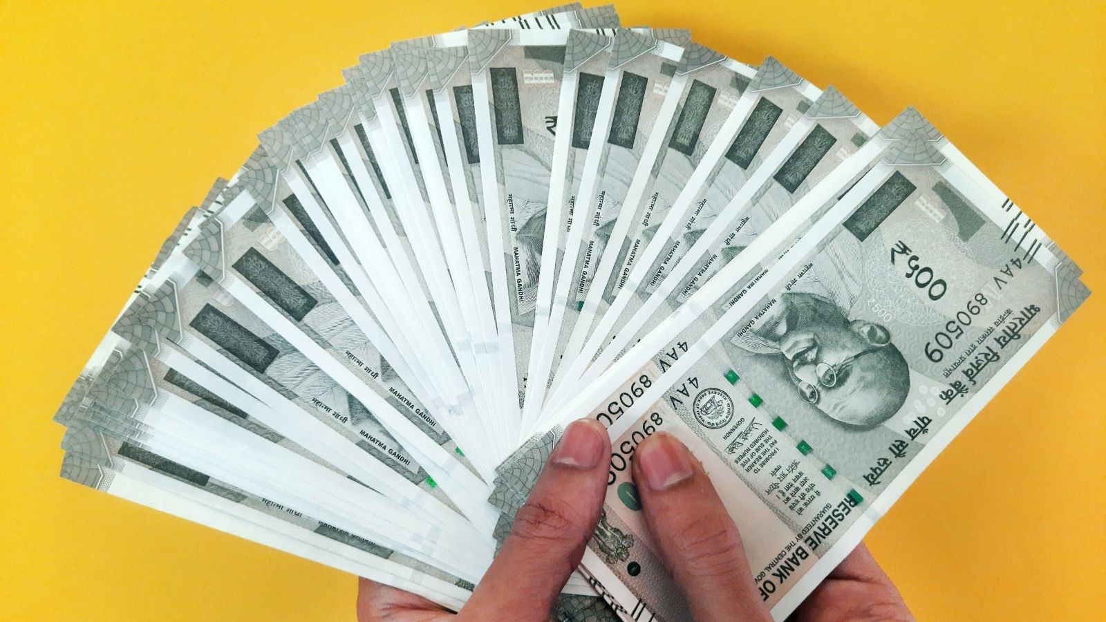 EPF Calculator: Here’s How Rs 5000 Monthly Investment Can Build A Rs 3.5 Crore Retirement Corpus EPF Calculator: Here’s How Rs 5000 Monthly Investment Can Build A Rs 3.5 Crore Retirement Corpus