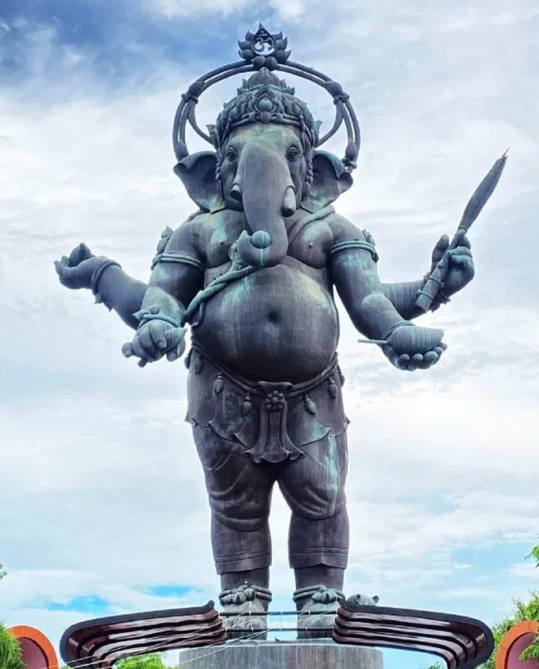 दुनिया की सबसे ऊंची गणेश प्रतिमा भारत में नहीं बल्कि थाईलैंड में है दुनिया की सबसे ऊंची गणेश प्रतिमा भारत में नहीं बल्कि थाईलैंड में है