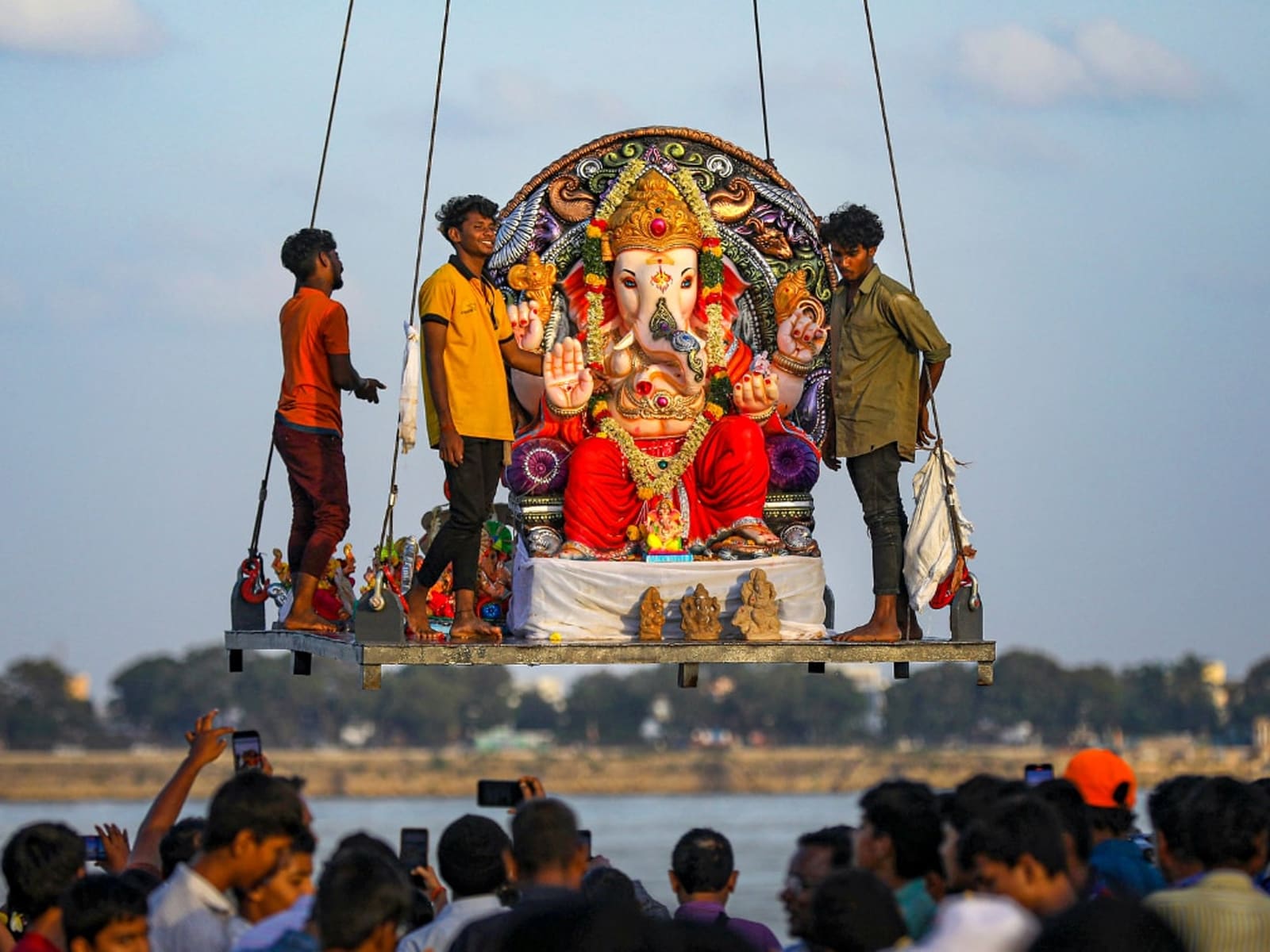 Ganesh Chaturthi 2025: Visarjan Dates