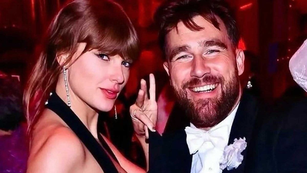 Taylor Swift and Travis Kelce House Hunting in Cleveland