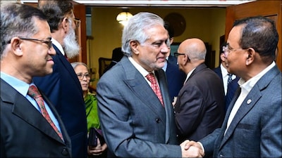 Pakistan FM Ishaq Dar (Centre) meeting leaders in Bangladesh. (Ishaq Dar/X)