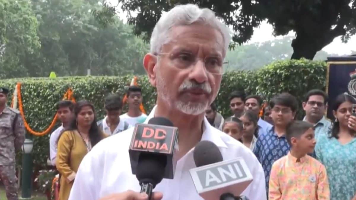 Independence Day LIVE: Political Leaders Pour I-Day Greetings; Jaishankar Hails PM Modi’s Speech Independence Day LIVE: Political Leaders Pour I-Day Greetings; Jaishankar Hails PM Modi’s Speech