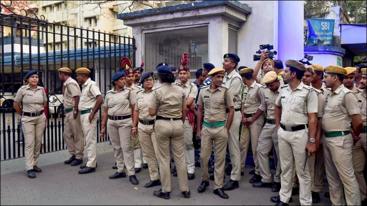 Maharashtra Doctor Suicide: Accused Sub-Inspector Surrenders Amid Rape, Harassment Allegations