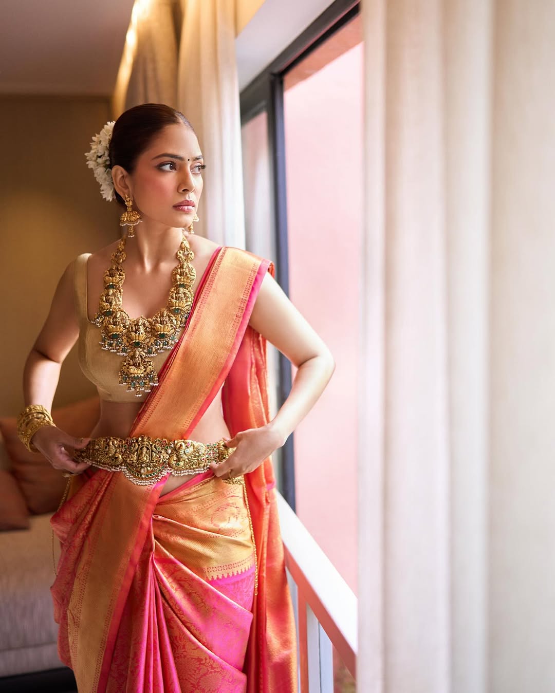 Malavika Mohanan-Approved Saree Blouse Designs Malavika Mohanan-Approved Saree Blouse Designs
