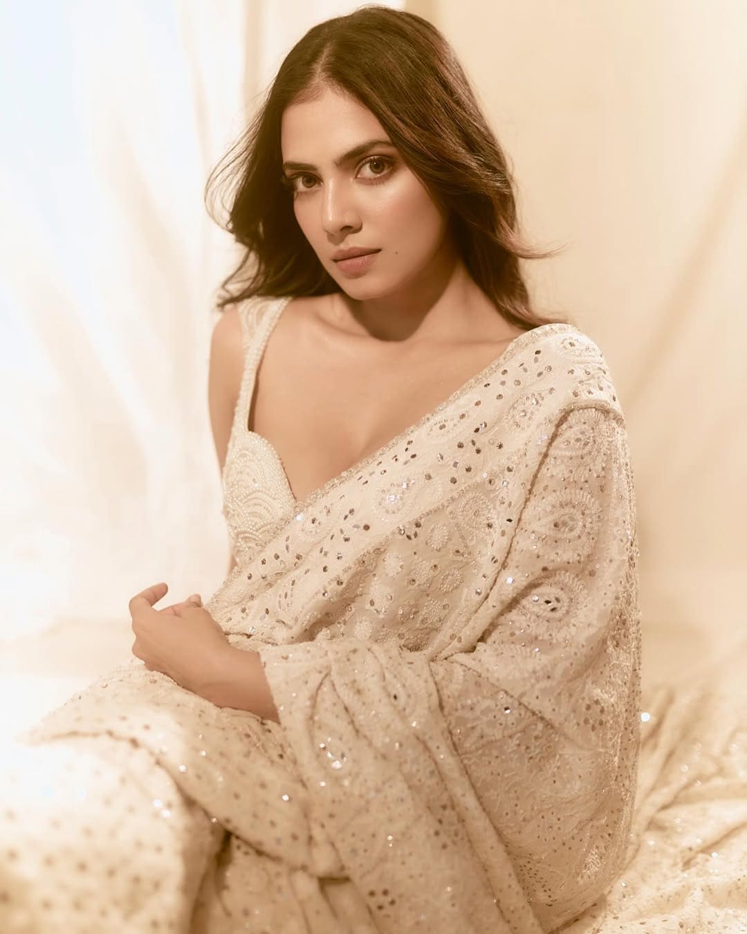 Malavika Mohanan-Approved Saree Blouse Designs Malavika Mohanan-Approved Saree Blouse Designs