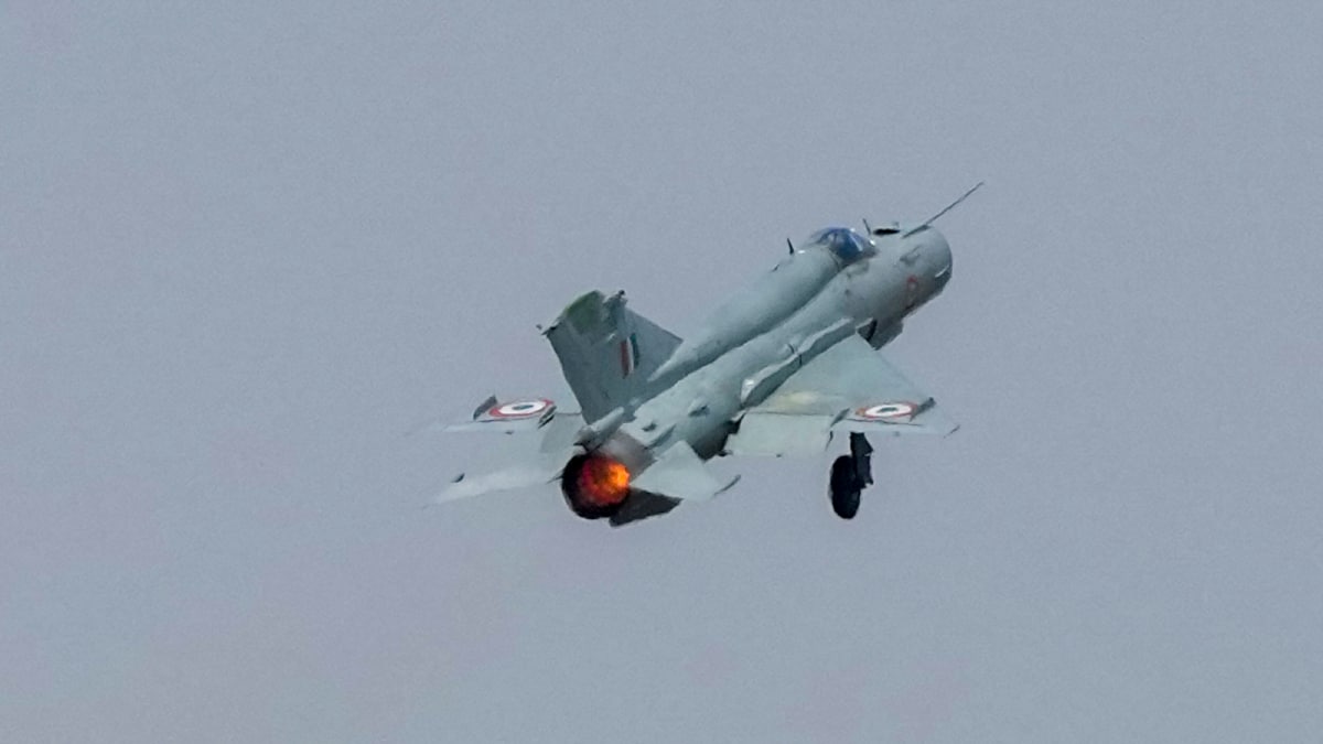 December 12, 1971: When One Indian Proved To Be Too Much For Two Pakistani Pilots