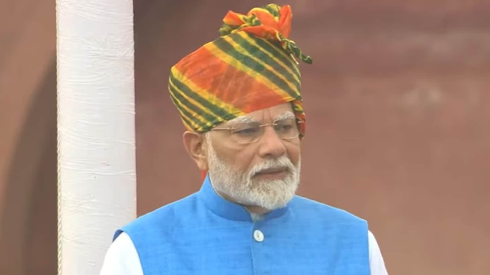 PM Modi's Iconic Looks Over The Years PM Modi's Iconic Looks Over The Years