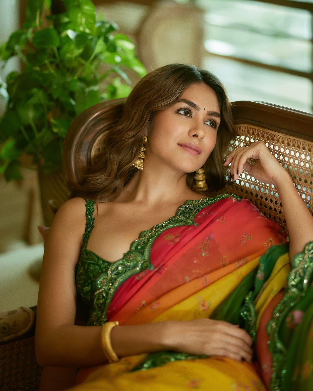 Mrunal Thakur-Inspired Saree Blouse Designs To Add To Your Festive Wardrobe Mrunal Thakur-Inspired Saree Blouse Designs To Add To Your Festive Wardrobe
