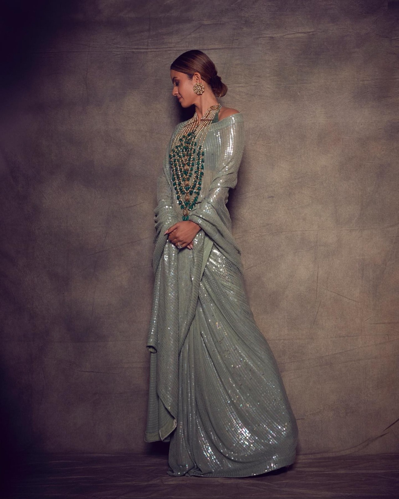 9 Ways To Style Your Saree This Festive Season Inspired By Natasha Poonawalla 9 Ways To Style Your Saree This Festive Season Inspired By Natasha Poonawalla