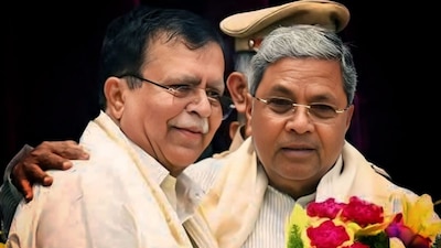KN Rajanna (left) continued to court controversy, defy party discipline, and “speak his mind”. (X)