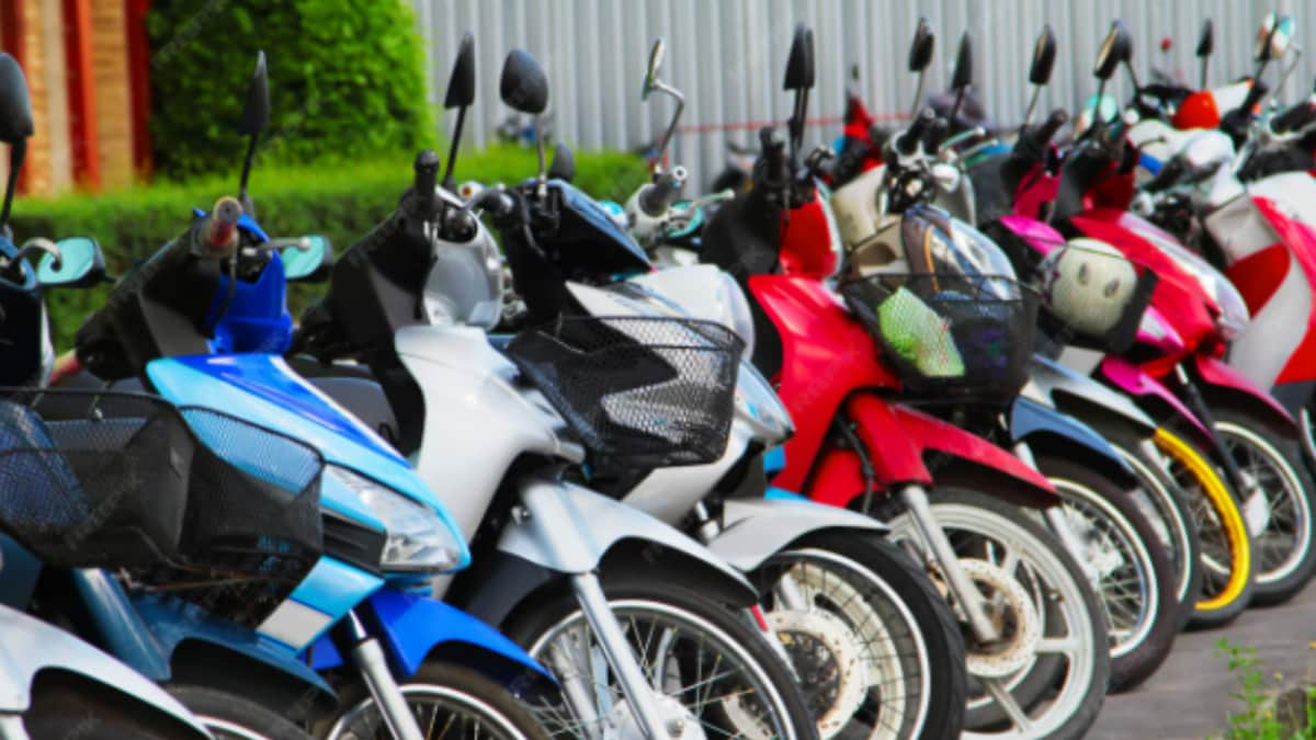 Festive Season 2025: These Bike Firms Are Offering Benefits Up To ₹10,000, Booking At Just ₹1,100 &… | Auto News