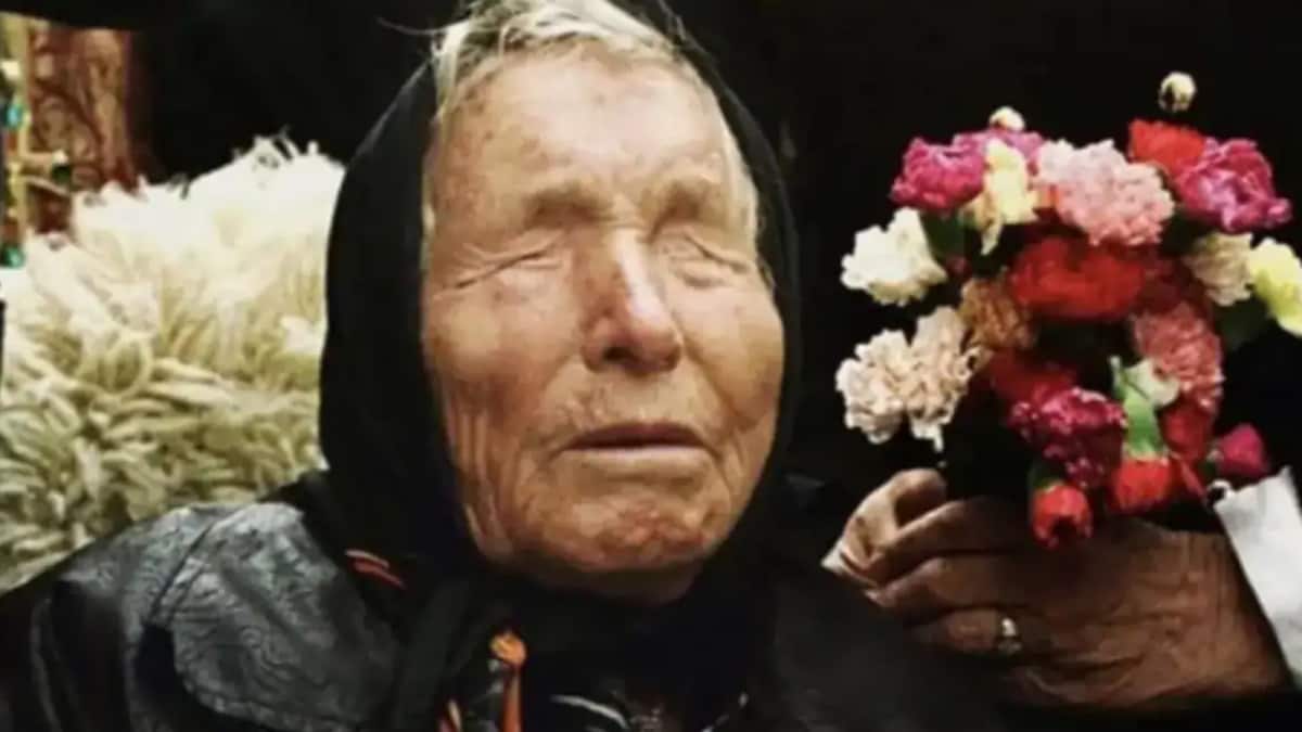 <div>From Quakes To War: Baba Vanga's 2025 Predictions That Came True And What She Warned For 2026</div>