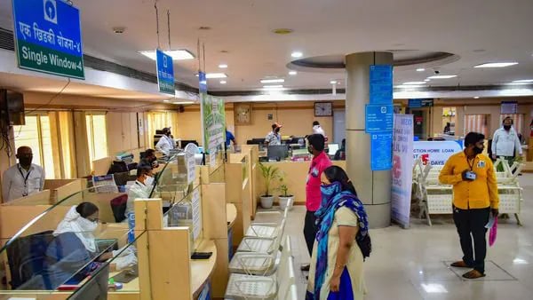SBI Clerk Salary 2025: Basic Pay, HRA, Dearness Allowance And Other Details SBI Clerk Salary 2025: Basic Pay, HRA, Dearness Allowance And Other Details