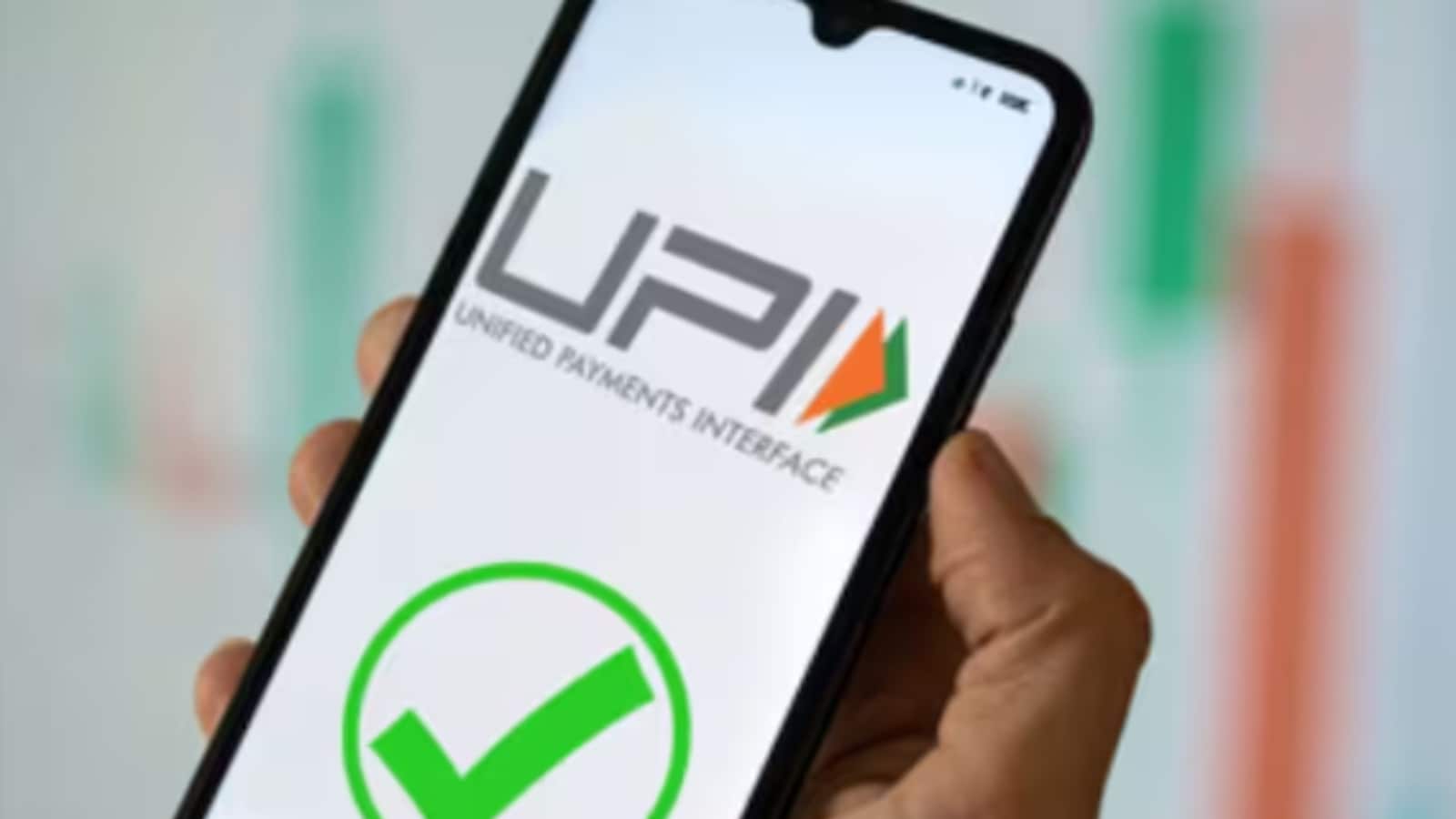 Petrol pumps witnessed significant UPI activity, with transactions amounting to Rs 35,188 crore. (Representative/News18 Hindi)