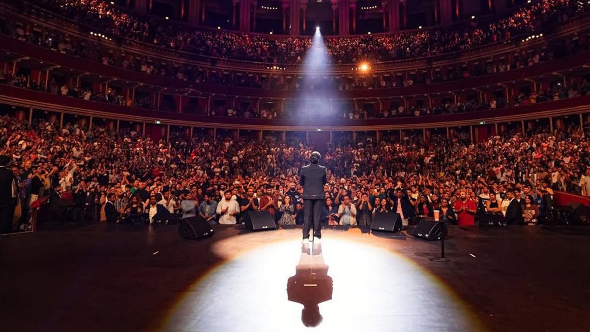 Zakir Khan Brings Manish Malhotra Elegance To Madison Square Garden Debut
