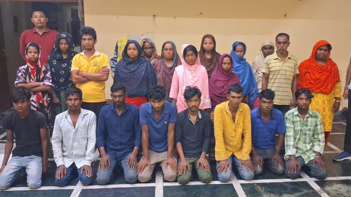 Delhi Police Apprehends 25 Illegal Bangladeshi Immigrants