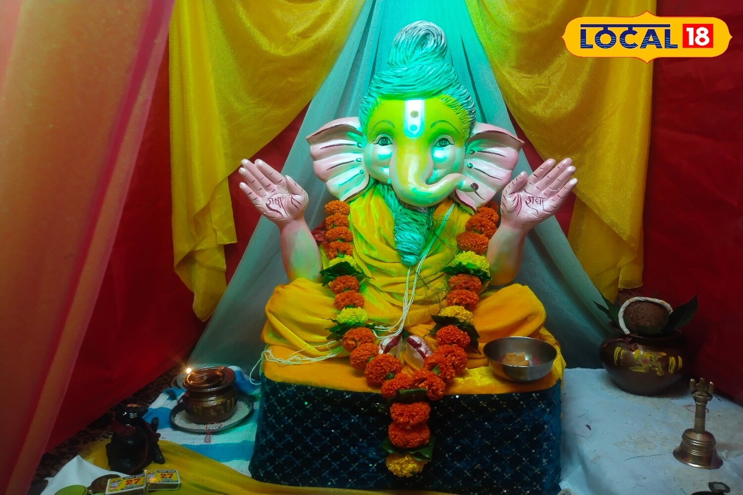 Shreyansh’s fascination with idol-making began in childhood, inspired by observing Ganesh idols being installed in local temples. “From a young age, I was curious and wanted to make my own Ganpati Ji and install it at home,” he explained. (News18 Hindi) Shreyansh’s fascination with idol-making began in childhood, inspired by observing Ganesh idols being installed in local temples. “From a young age, I was curious and wanted to make my own Ganpati Ji and install it at home,” he explained. (News18 Hindi)