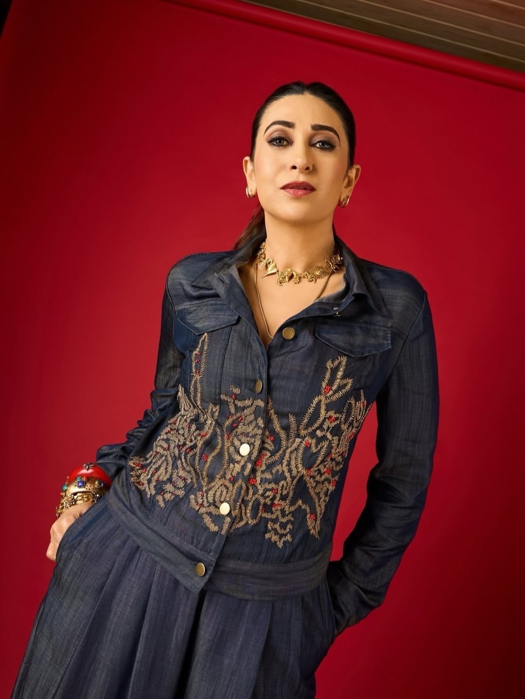 net worth karishma kapoor
