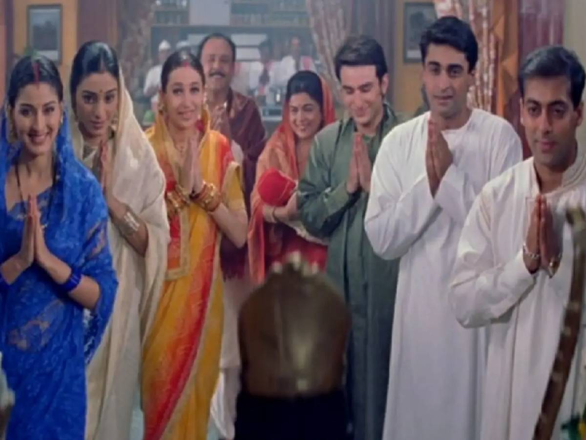 The music of the film, composed by Raam Laxman, was a huge success. Songs such as Yeh To Sach Hai Ki Bhagwan Hai struck an emotional chord, reminding audiences of parents and traditional values. Made on a budget of Rs 17 crore, the film collected Rs 39 crore in India and Rs 81 crore worldwide, emerging as the top-grossing film of 1999. (News18 Hindi) The music of the film, composed by Raam Laxman, was a huge success. Songs such as Yeh To Sach Hai Ki Bhagwan Hai struck an emotional chord, reminding audiences of parents and traditional values. Made on a budget of Rs 17 crore, the film collected Rs 39 crore in India and Rs 81 crore worldwide, emerging as the top-grossing film of 1999. (News18 Hindi)