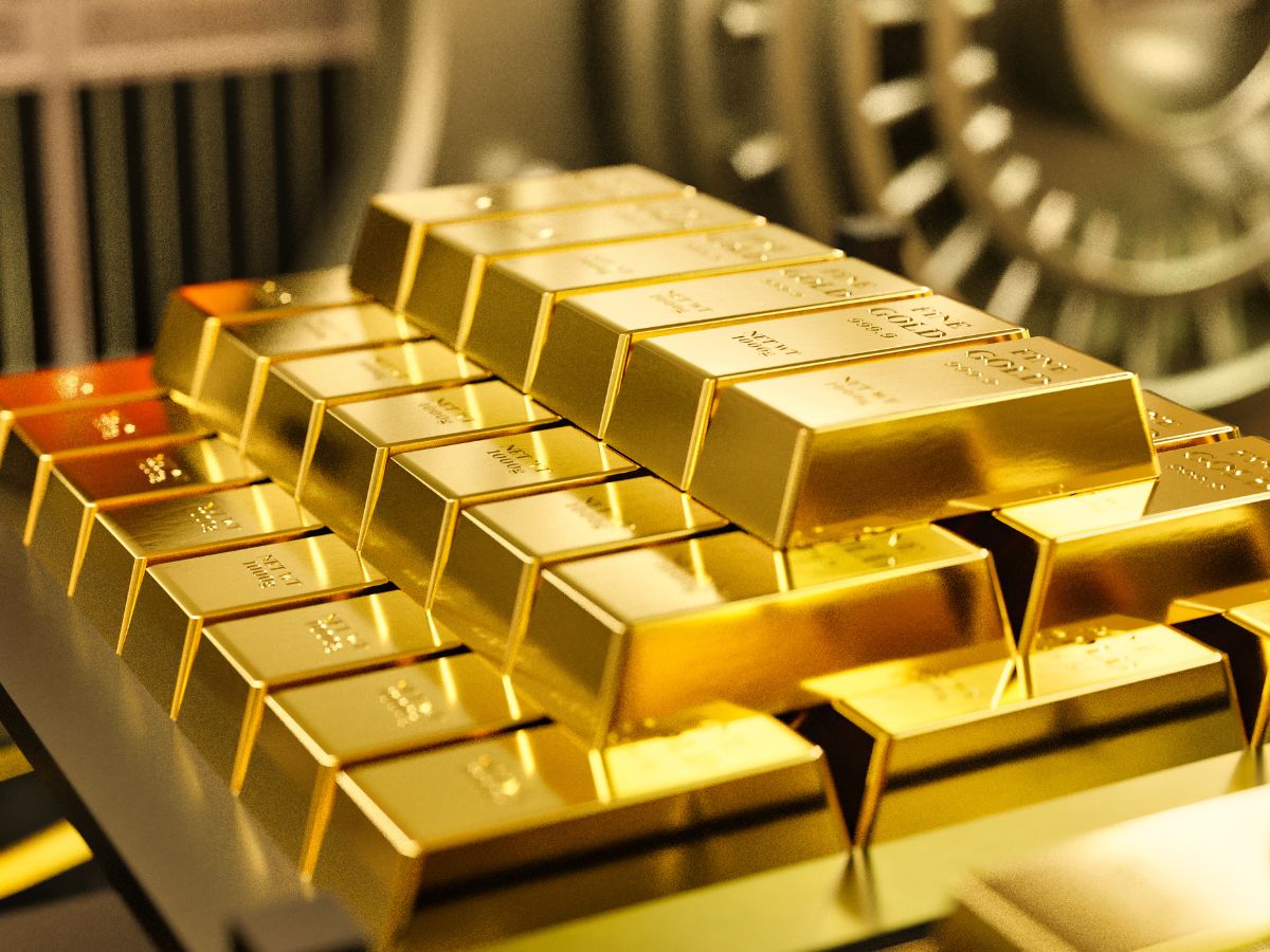 From ETFs To Mutual Funds: 5 Smart Ways To Own Gold Without Holding It
