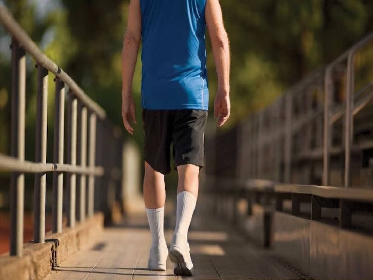 Walking offers powerful benefits, helping keep many illnesses away. Start with a steady 10-minute walk, then extend it as your body adapts - first 15, then 20 minutes. Over time, aim for a refreshing 30-minute stroll to feel truly rejuvenated. Walking offers powerful benefits, helping keep many illnesses away. Start with a steady 10-minute walk, then extend it as your body adapts - first 15, then 20 minutes. Over time, aim for a refreshing 30-minute stroll to feel truly rejuvenated.