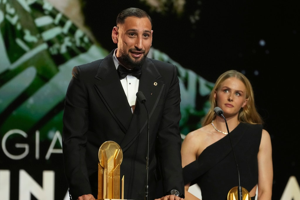 APTOPIX FRANCE SOCUCE GOLDEN BALL Award