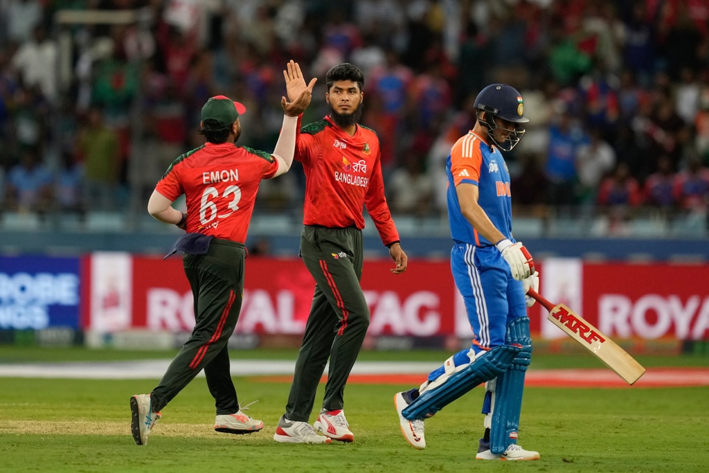 Shubman Gill contributed 29 off 19 balls before being dismissed by Rishad Hossain. (AP) Shubman Gill contributed 29 off 19 balls before being dismissed by Rishad Hossain. (AP)