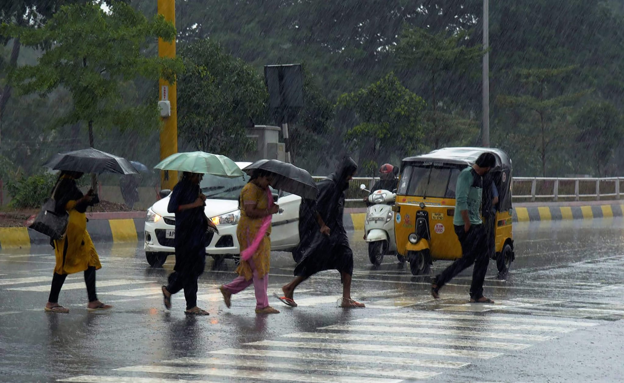 The Andhra Pradesh government has outlined a relief and essential supply plan ahead of the cyclone. The Meteorological Department predicts the storm will cross the Andhra Pradesh coast between Machilipatnam and Kalingapatnam near Kakinada on the evening of October 28, making preparedness crucial for both states. The Andhra Pradesh government has outlined a relief and essential supply plan ahead of the cyclone. The Meteorological Department predicts the storm will cross the Andhra Pradesh coast between Machilipatnam and Kalingapatnam near Kakinada on the evening of October 28, making preparedness crucial for both states.