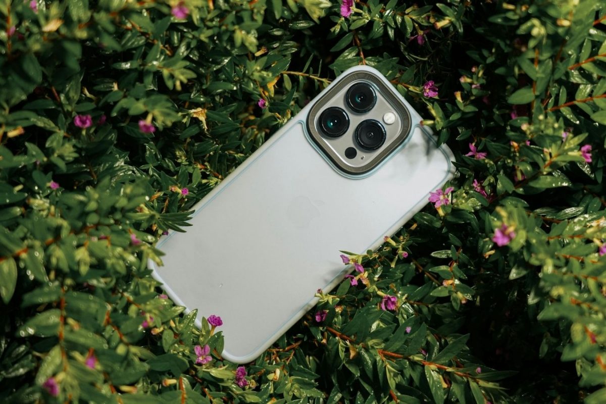 iPhone Users See ‘Slow Charger’ Alert After iOS 26 Update: Here’s What It Means