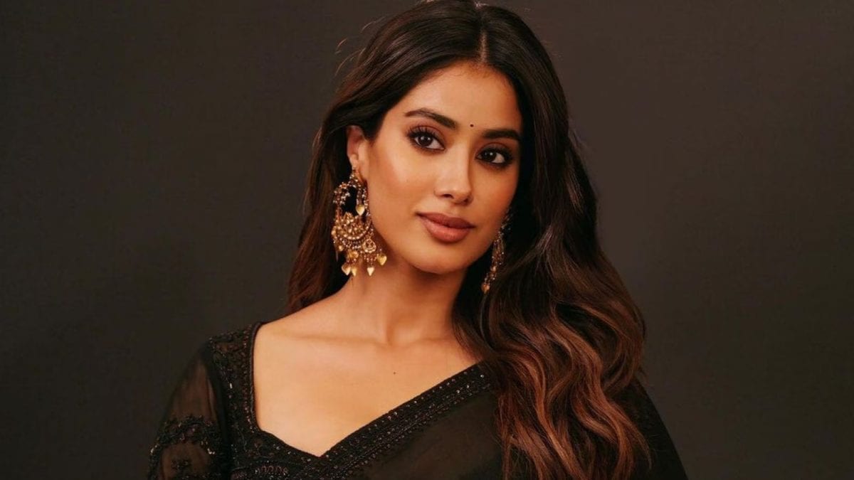 Janhvi Kapoor in Talks for 'Chaalbaaz' Remake