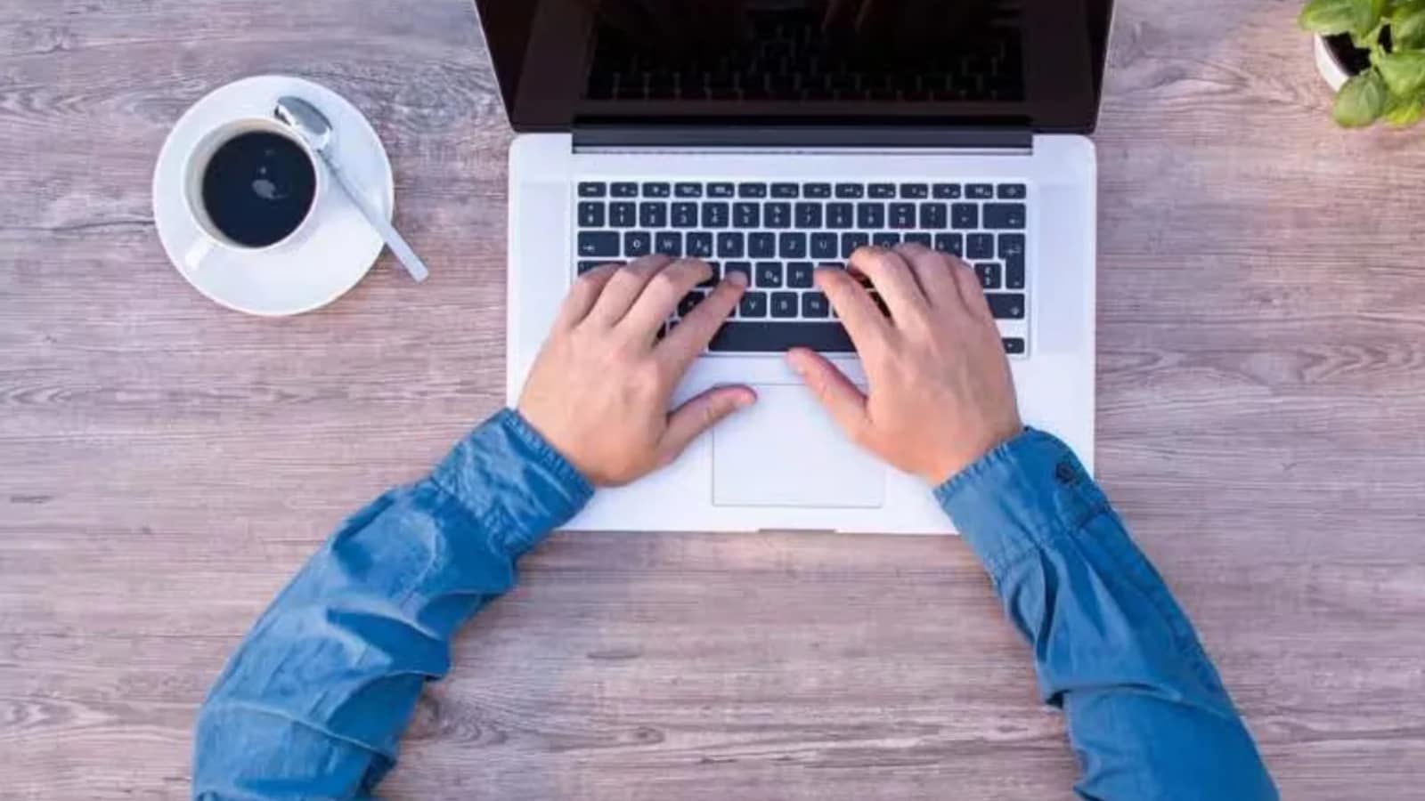 Many CTC packages include "Performance Linked Incentives" or bonuses. These are only paid if you or the company meet specific targets, making the CTC a maximum potential figure.3. Items like food coupons (Sodexo), gym memberships, or leased car facilities are added to the CTC value because they represent a financial cost to the company. 