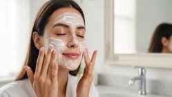 Unlike chemical-laden skincare products, yogurt deeply cleanses the skin, removes excess oil, dead skin cells, and unclogs pores.