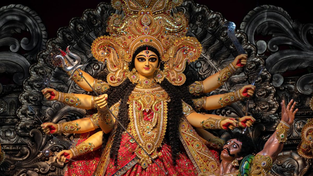Maa Durga As A Royal Queen In This Unique Pandal: Check Out The Pics Here