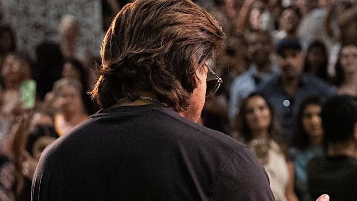 Shah Rukh Khan's Journey: From Outsider to Superstar