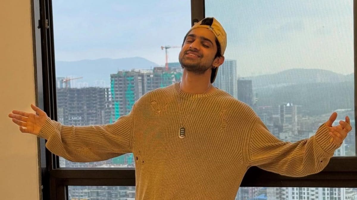 Abhishek Kumar Buys Mumbai Home, Fulfills Dream