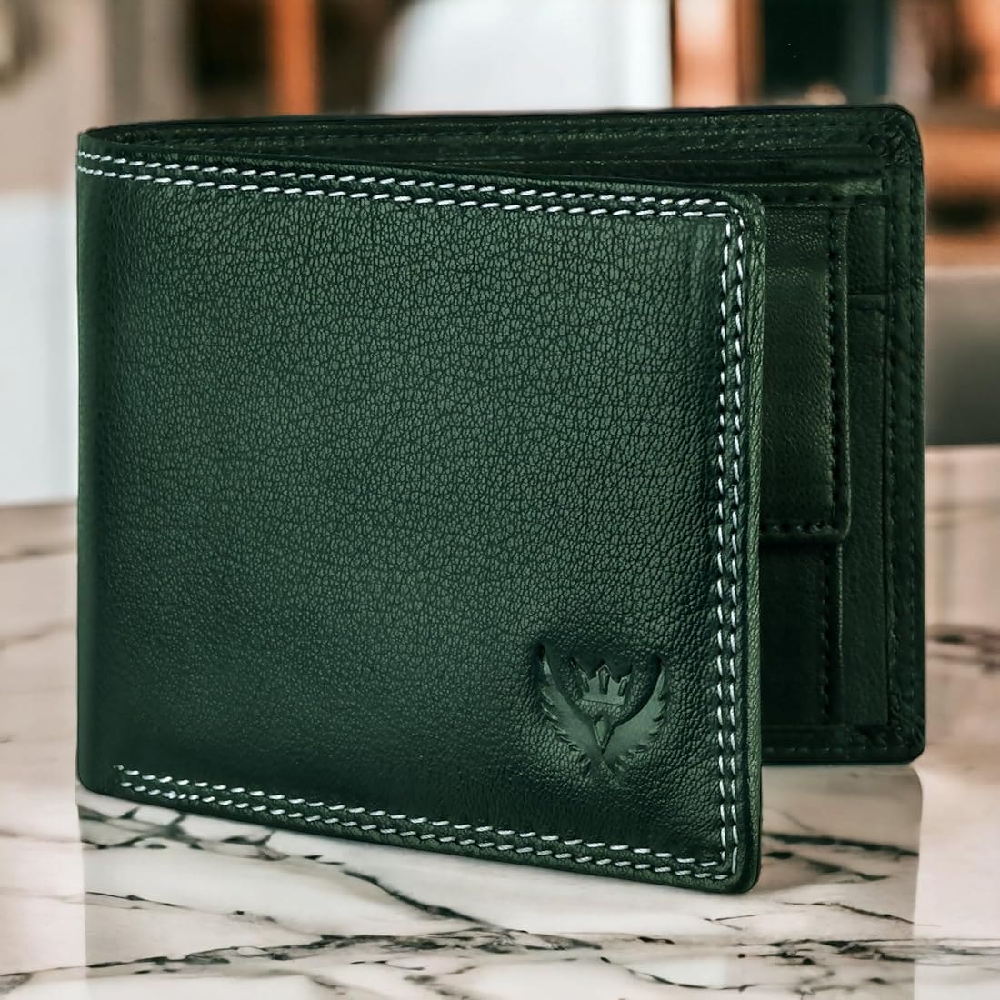 Feng Shui Tips: Lucky Wallet Colours To Attract Wealth Feng Shui Tips: Lucky Wallet Colours To Attract Wealth