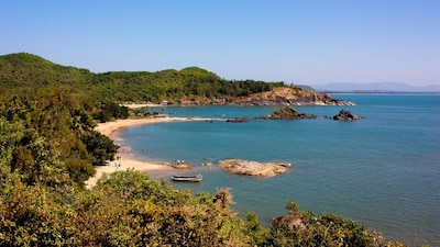From breezy beachfront spots to lush garden hideaways, these five cafes embody the laid-back charm and soulful energy that make Gokarna unforgettable.