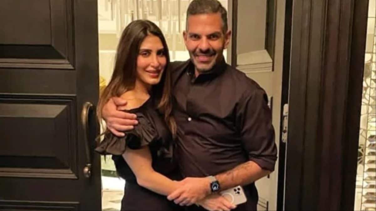 <div>'What's So Special?': Sealed Cover Disclosure Plea By Sunjay Kapur's Wife Questioned In Court</div>