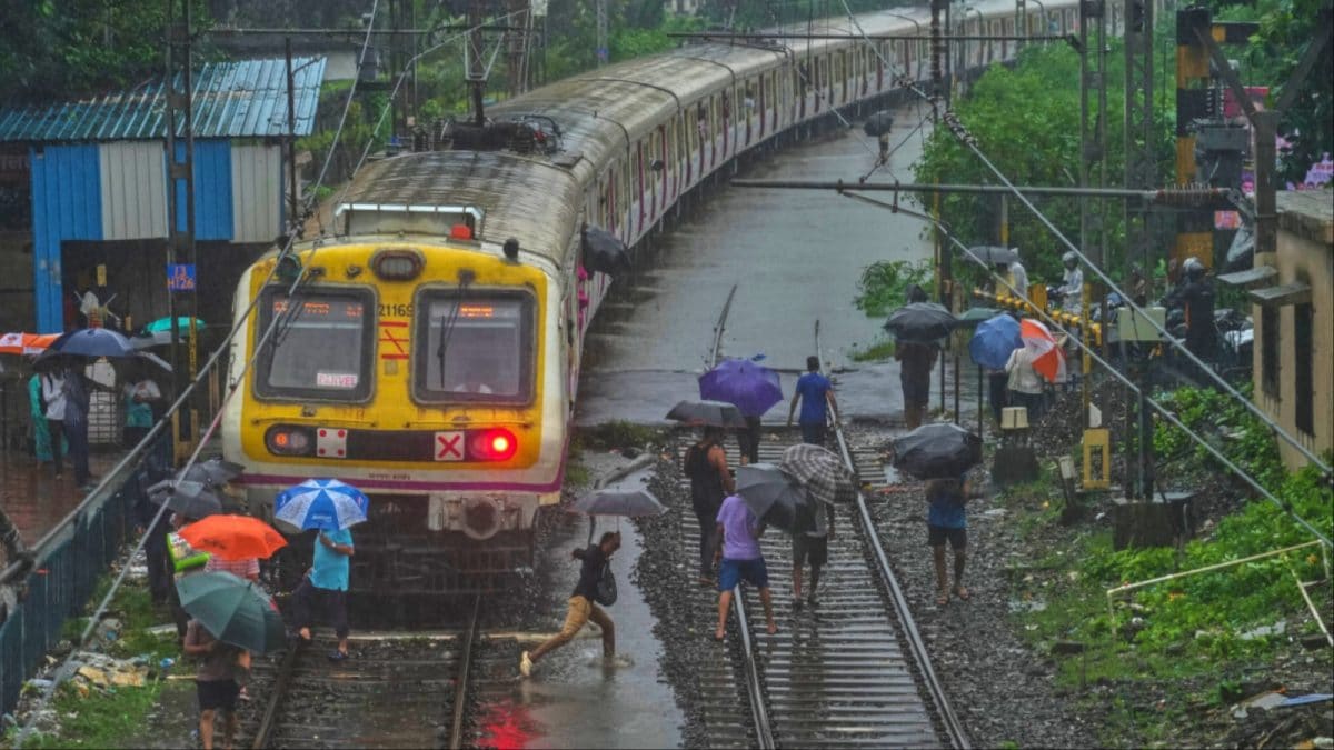 Mumbai On Orange Alert; Heavy Rain, Thunderstorms Likely In Parts Of Maharashtra Over Weekend