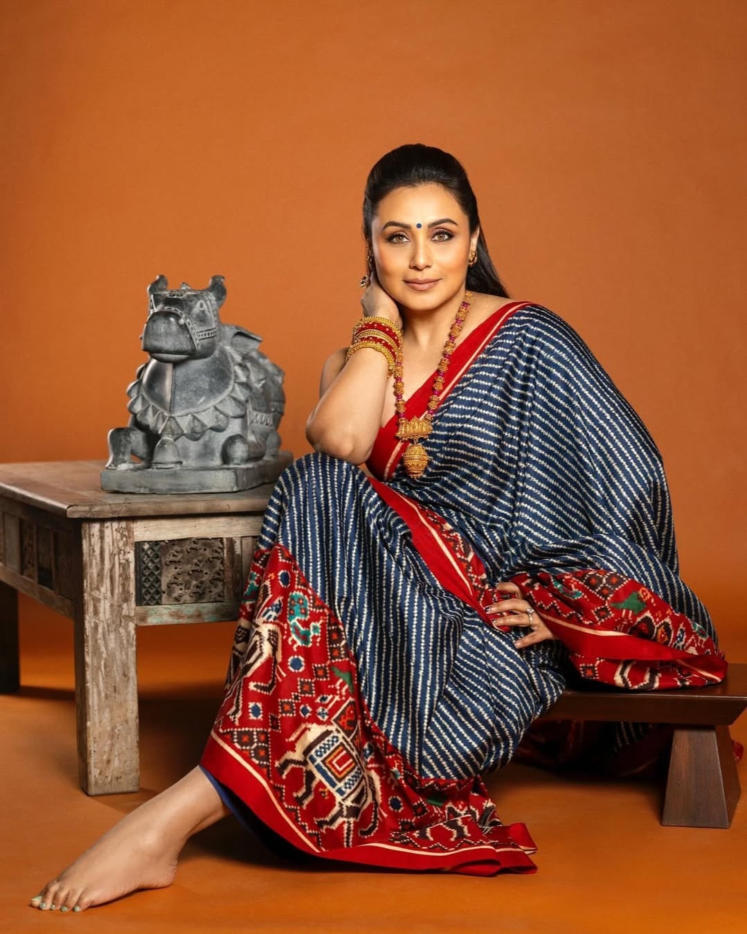 Muslin Silk Saree: Let the soft drape of a Muslin Silk saree and minimal jewelry do all the talking for a look that’s pure, elegant, and effortlessly chic. (Image: Instagram) Muslin Silk Saree: Let the soft drape of a Muslin Silk saree and minimal jewelry do all the talking for a look that’s pure, elegant, and effortlessly chic. (Image: Instagram)