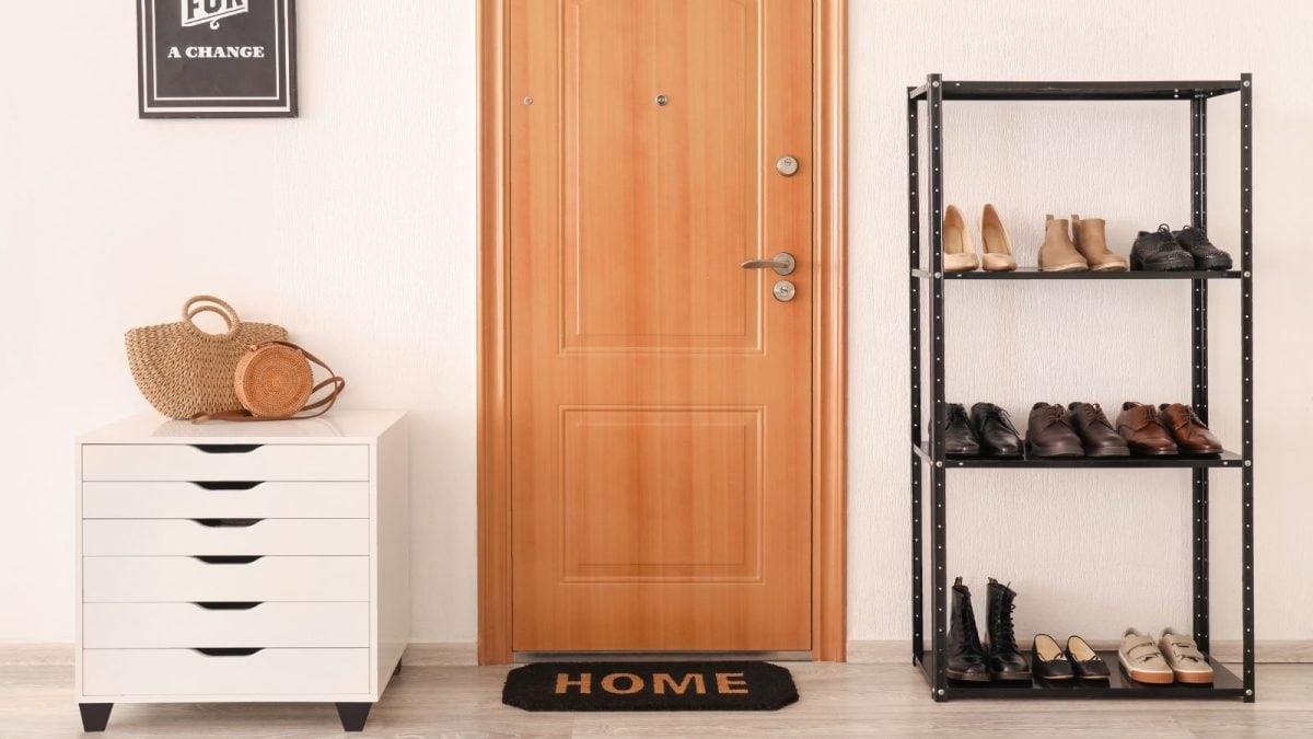 From Tokyo To Delhi: The Asian Tradition That Keeps Homes Cleaner