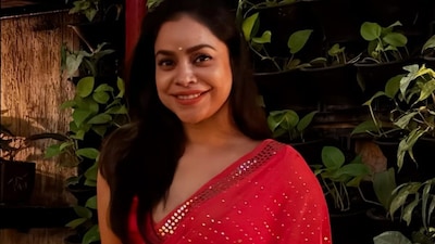 ‘Bibliophile’ Sumona Chakravarti reflects on heartbreak, healing and quiet comfort. 