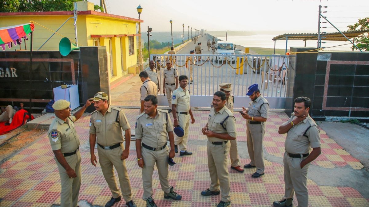 <div>To Curb 'Nefarious Conduct', Telangana To Open History Sheets For Habitual Online Offenders</div>